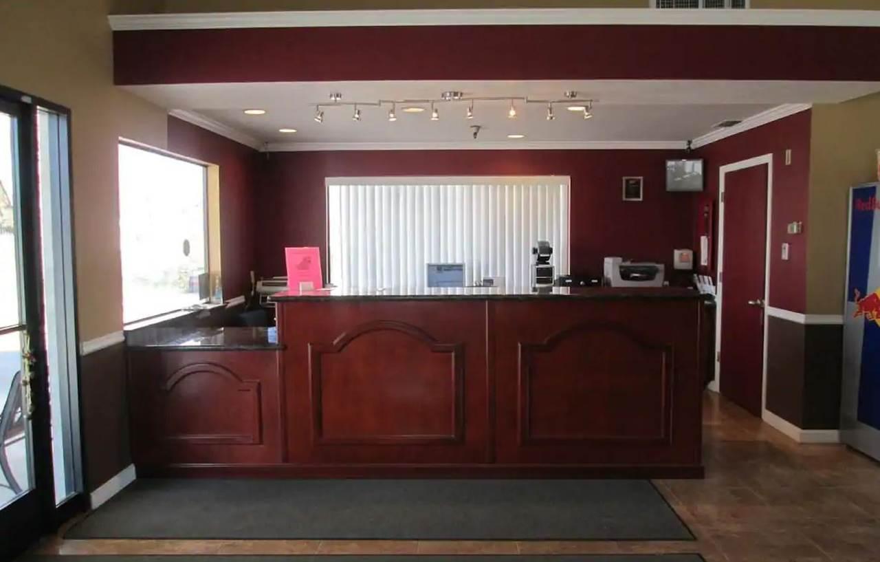 Valley Oaks Inn וודלנד מראה חיצוני תמונה